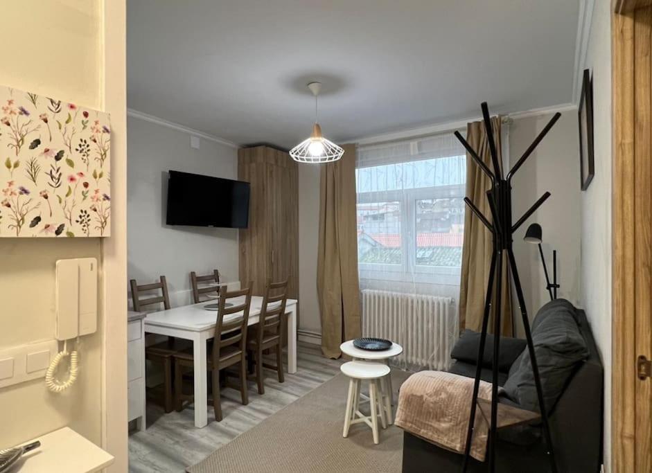 Apartamento Turistico Plaza III Монфорте-де-Лемос Экстерьер фото